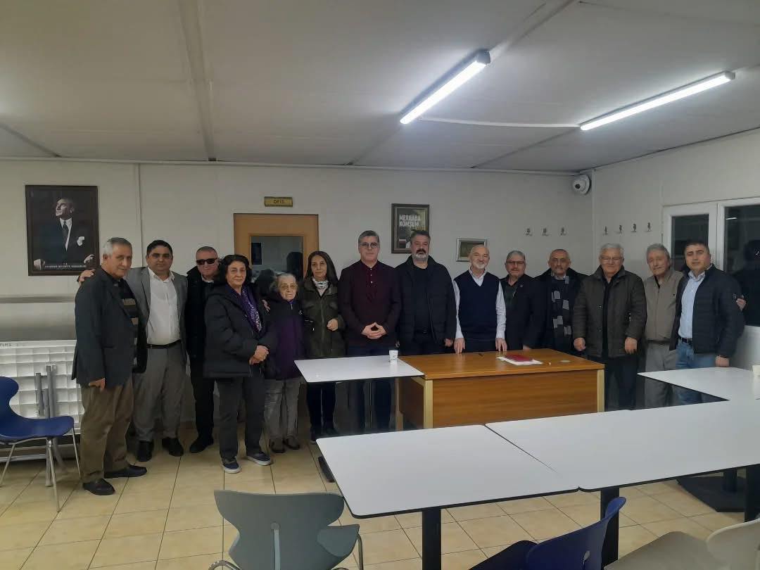 ESATPAŞA MAHALLE MECLİSİ TOPLANDI: MAHALLE SORUNLARI VE ÇÖZÜM ÖNERİLERİ GÖRÜŞÜLDÜ