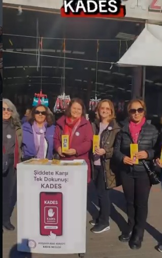Ataşehir Kent Konseyi Kadın Meclisi'nden Küçükbakkalköy'de KADES Farkındalık Çalışması