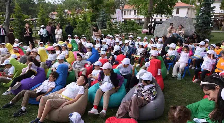 Çevre Haftası Etkinliklerinden Renkli Kareler